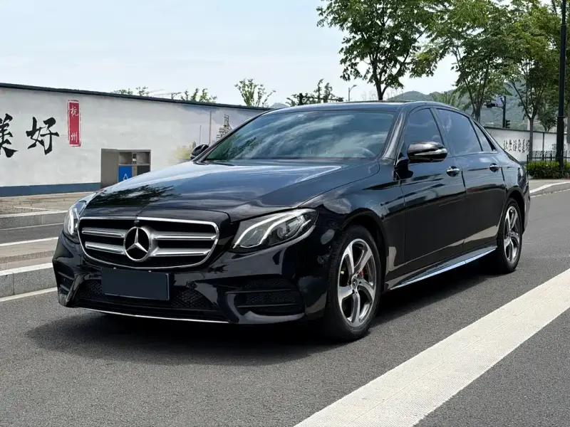 Mercedes-Benz E-Class, 2019 — фото 1