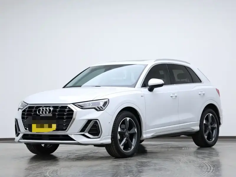 Audi Q3, 2022