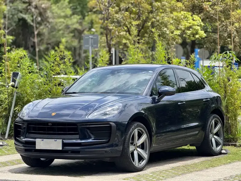 Porsche Macan, 2022