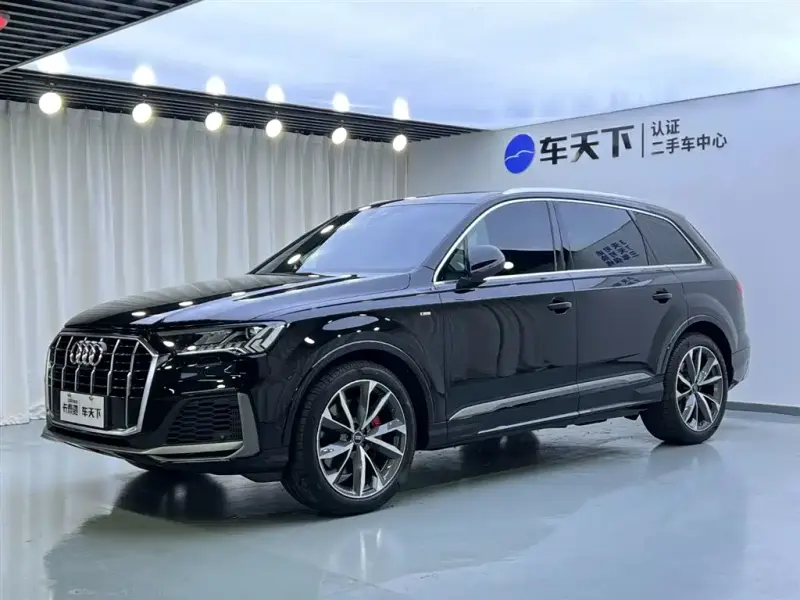 Audi Q7, 2023 — фото 1