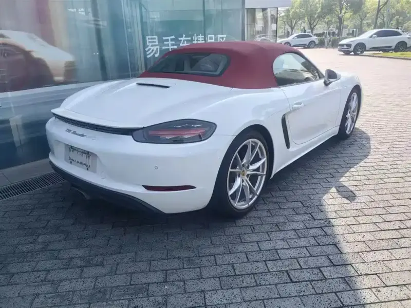 Porsche 718, 2023
