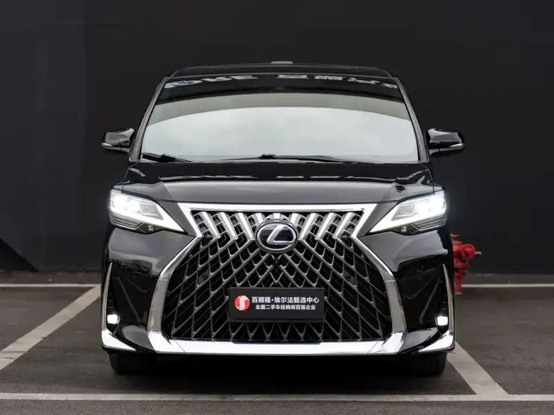 Lexus LM, 2021