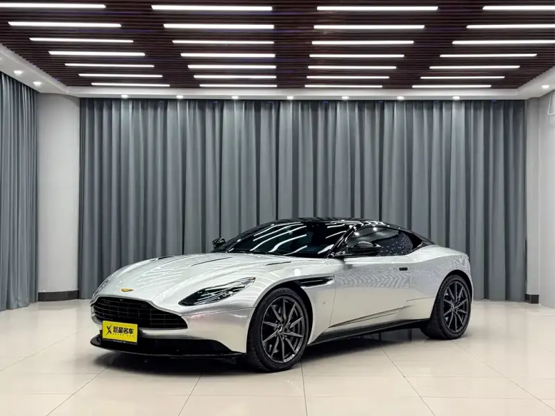 Aston Martin DB11, 2017