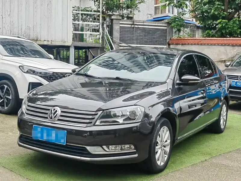 Volkswagen Magotan, 2013