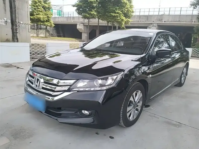 Honda Accord, 2015