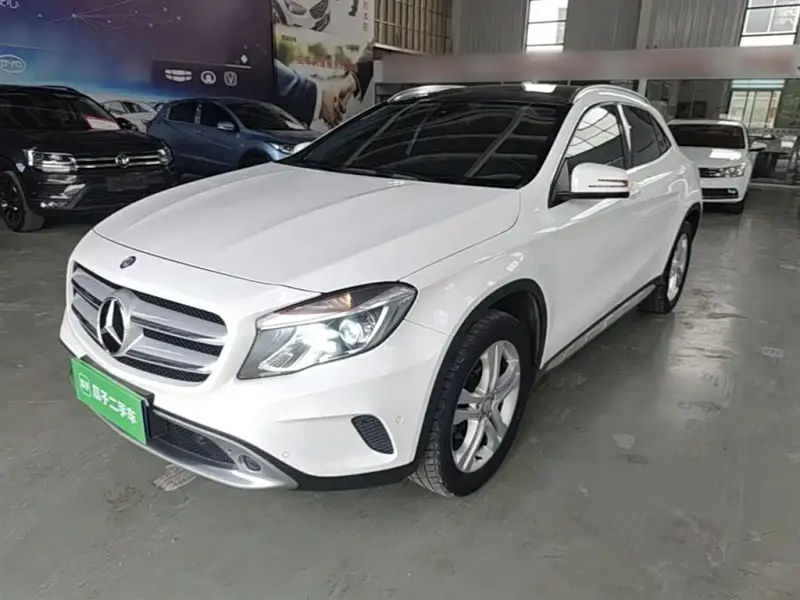 Mercedes-Benz GLA, 2016