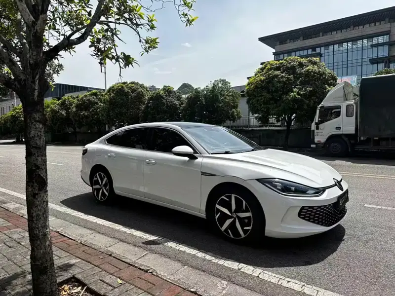 Volkswagen Lamando, 2023