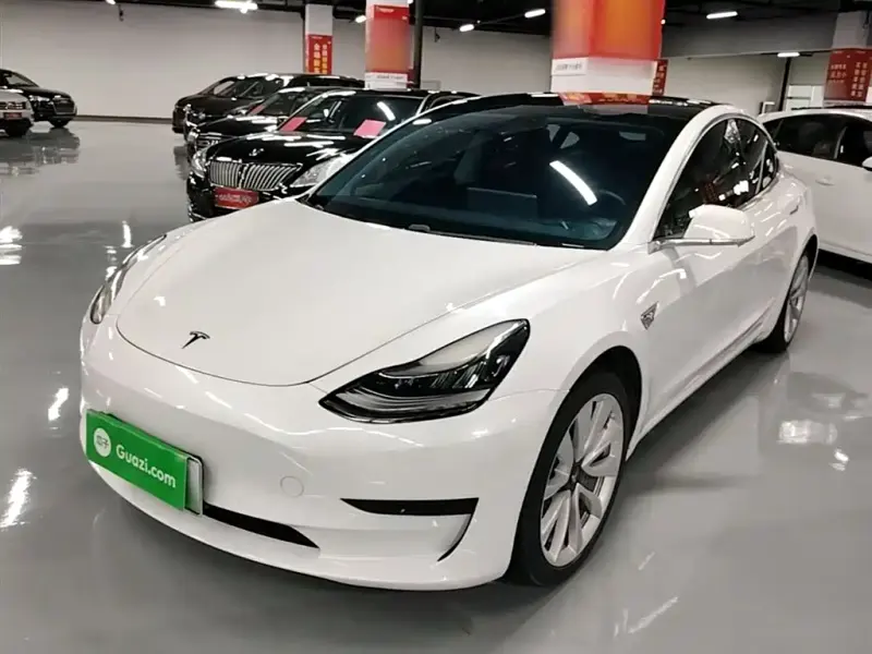 Tesla Model 3, 2020