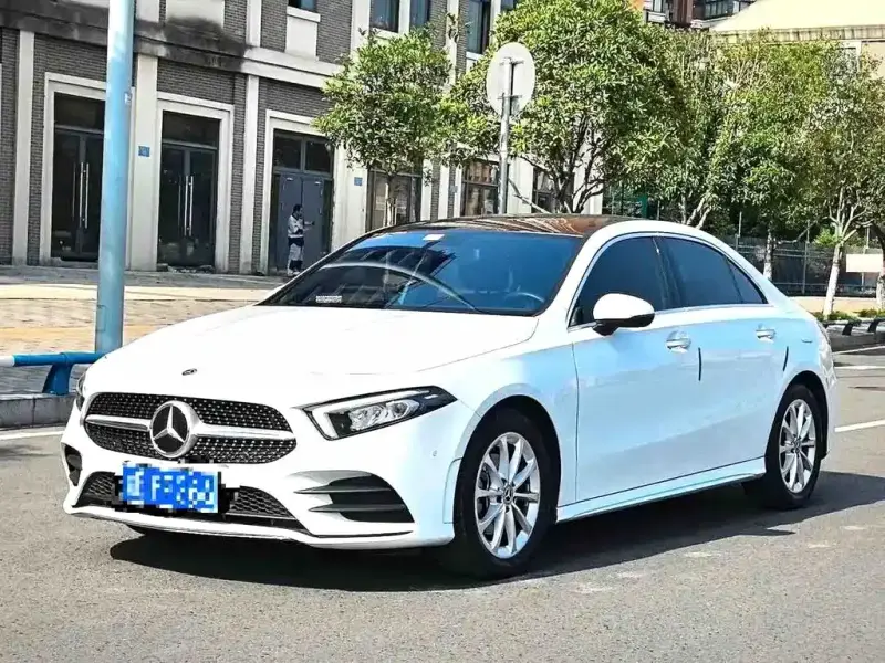 Mercedes-Benz A-Class, 2021 — фото 1