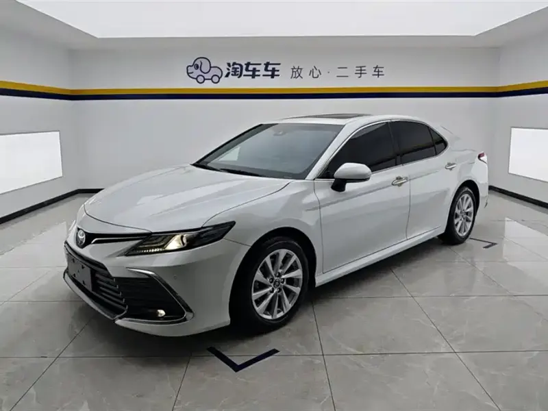 Toyota Camry, 2022