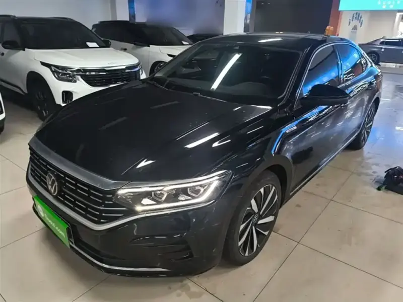 Volkswagen Passat, 2023