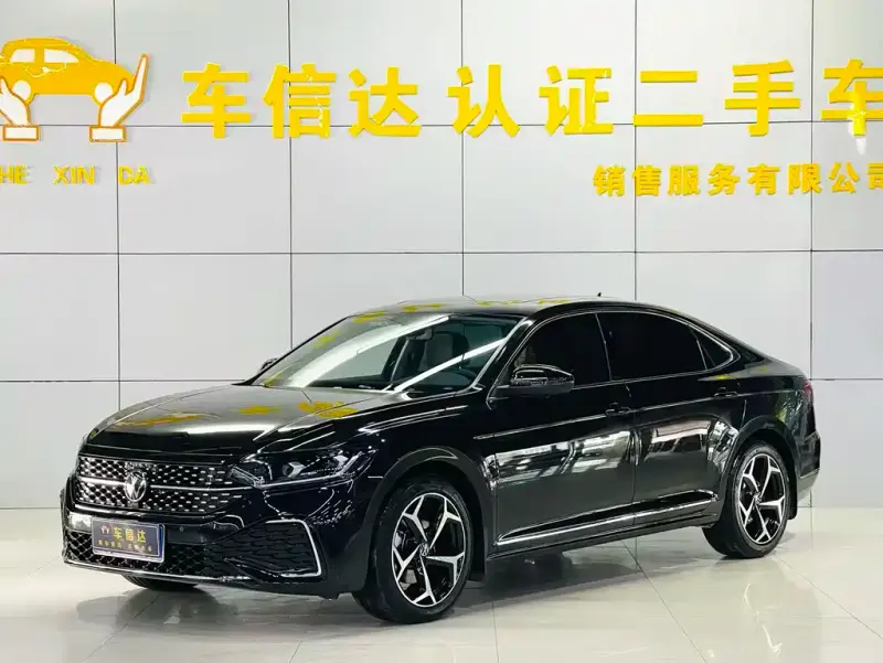 Volkswagen Passat, 2025