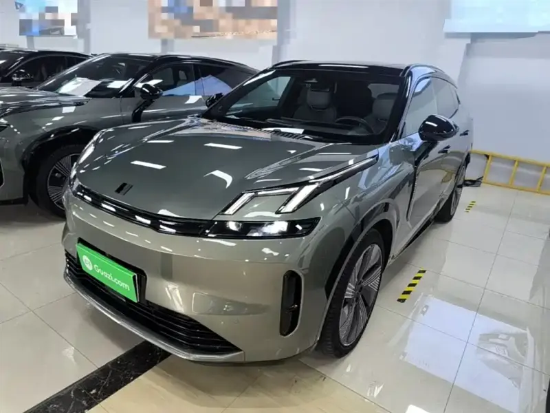 Lynk & Co 08 EM-P, 2023