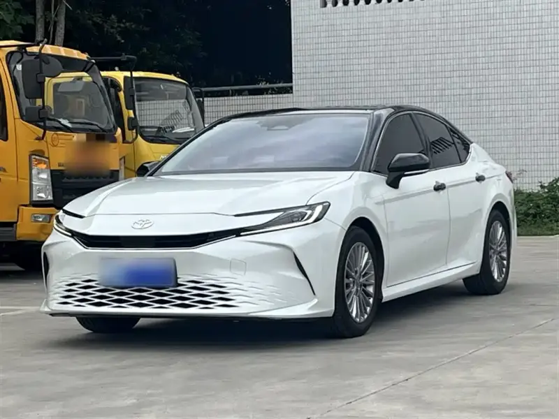 Toyota Camry, 2025