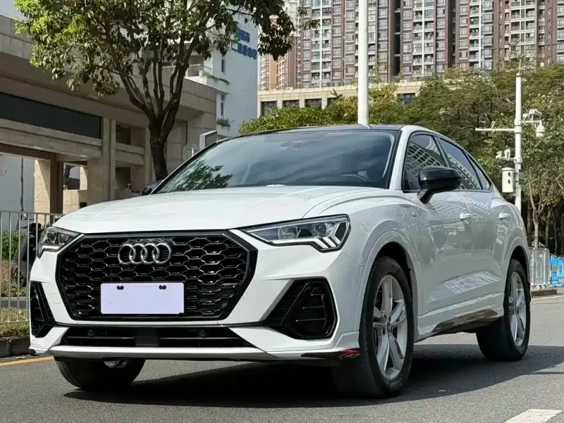 Audi Q3 Sportback, 2022