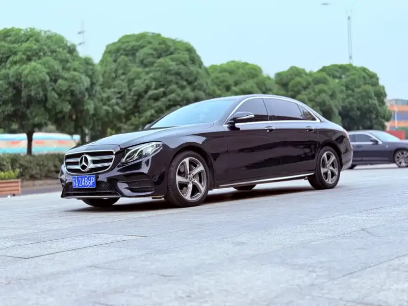 Mercedes-Benz E-Class, 2020 — фото 1
