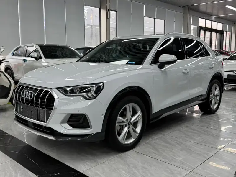 Audi Q3, 2022