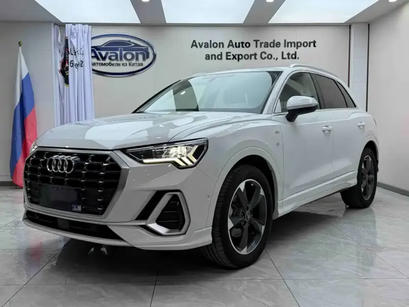 Audi Q3, 2022