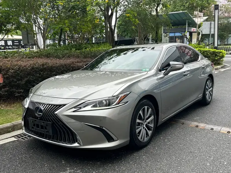 Lexus ES, 2019 — фото 1