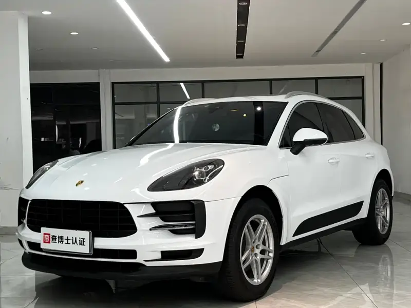 Porsche Macan, 2021