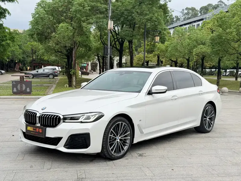 BMW 5 Series, 2022