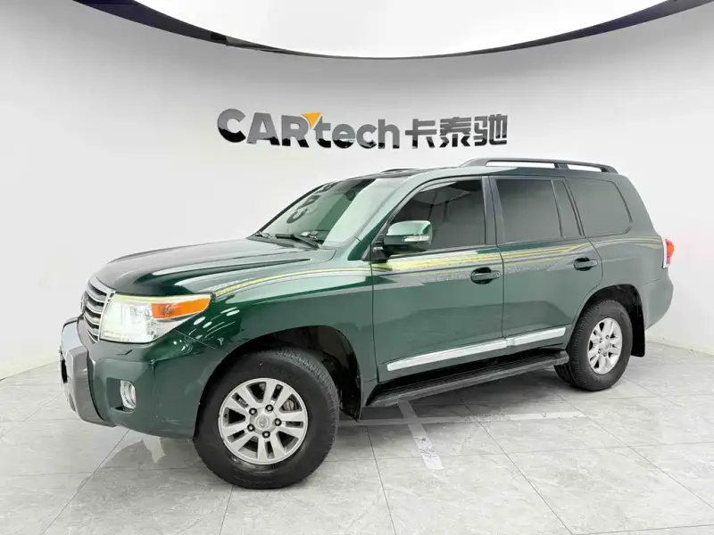 Toyota Land Cruiser, 2013