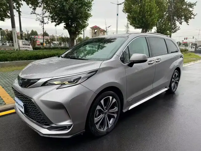 Toyota Granvia, 2024