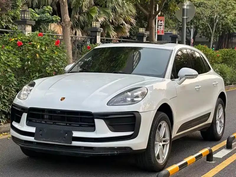 Porsche Macan, 2022