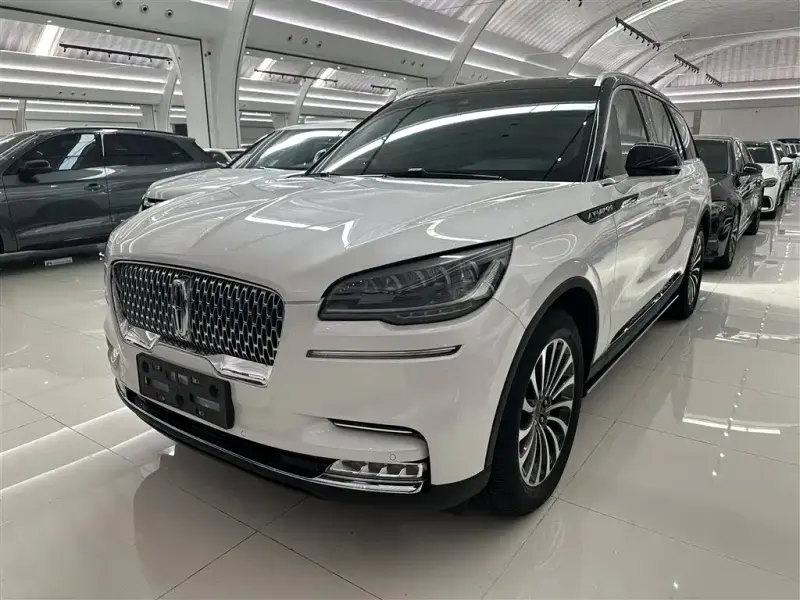 Lincoln Aviator, 2022