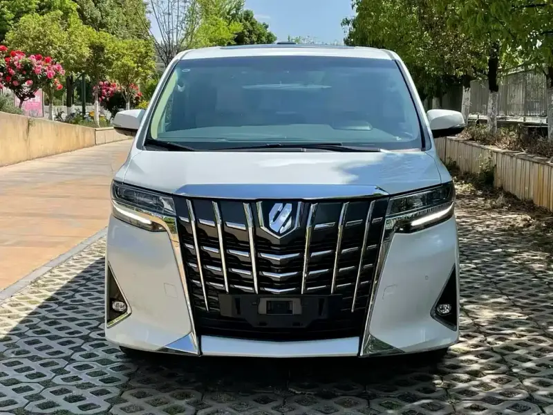 Toyota Alphard, 2018