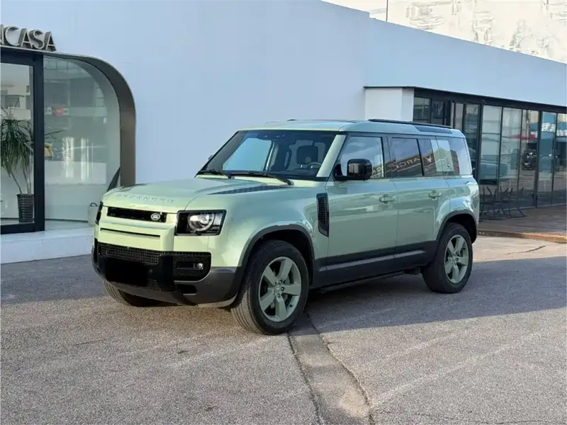 Land Rover Defender, 2023