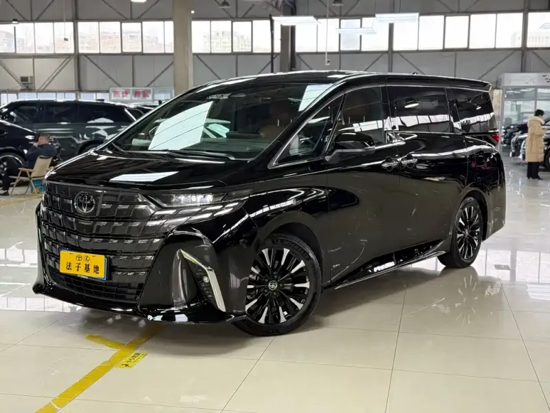 Toyota Alphard, 2023
