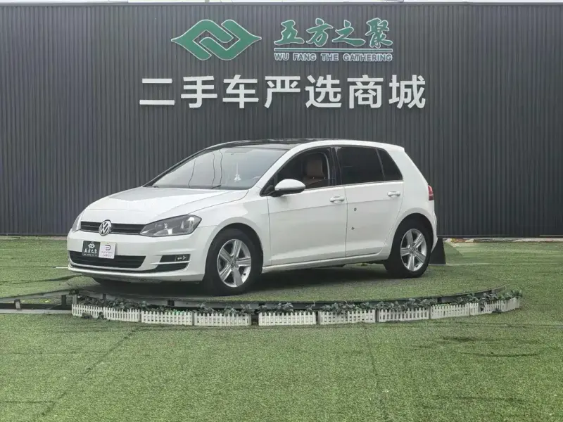 Volkswagen Golf, 2014