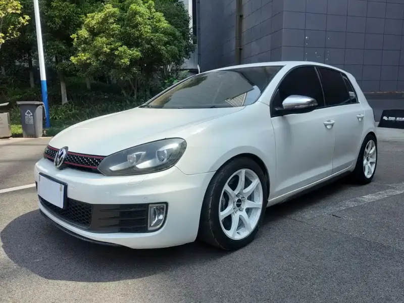 Volkswagen Golf GTI, 2012 — фото 1