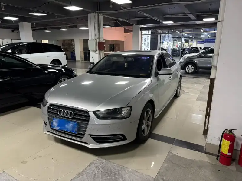 Audi A4L, 2015 — фото 1