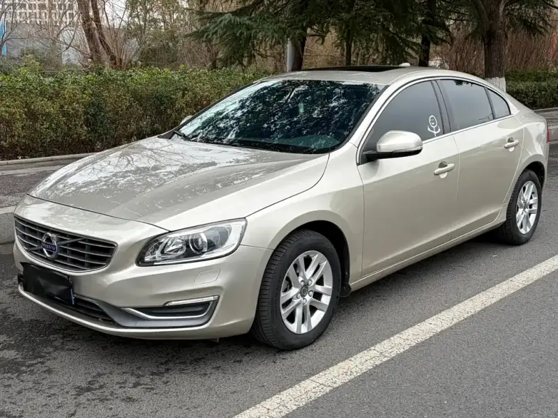 Volvo S60, 2017 — фото 1