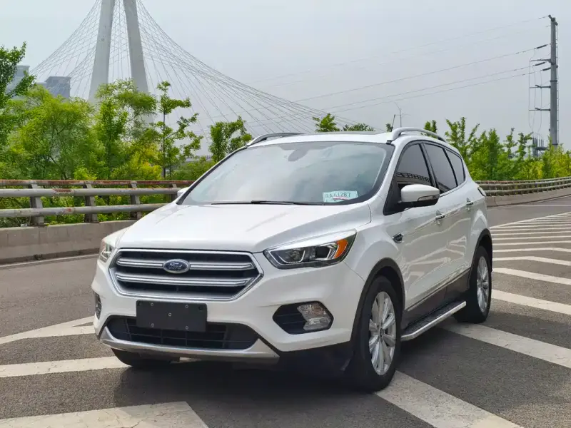 Ford Kuga, 2017