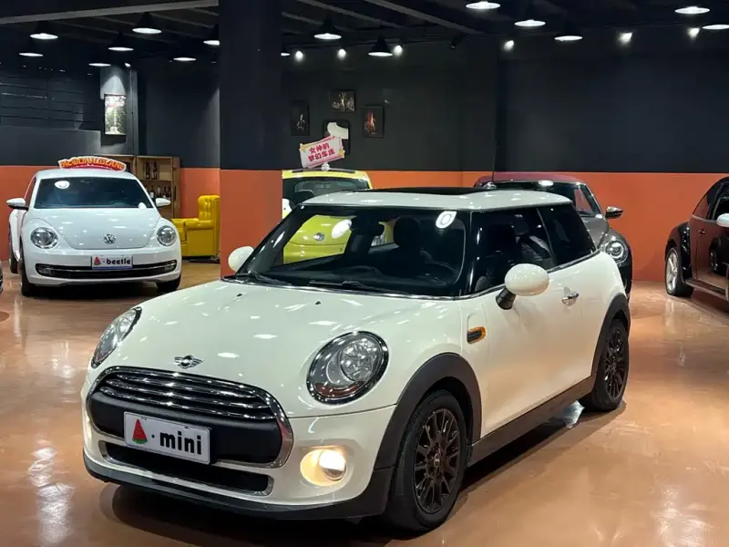 MINI Mini, 2015