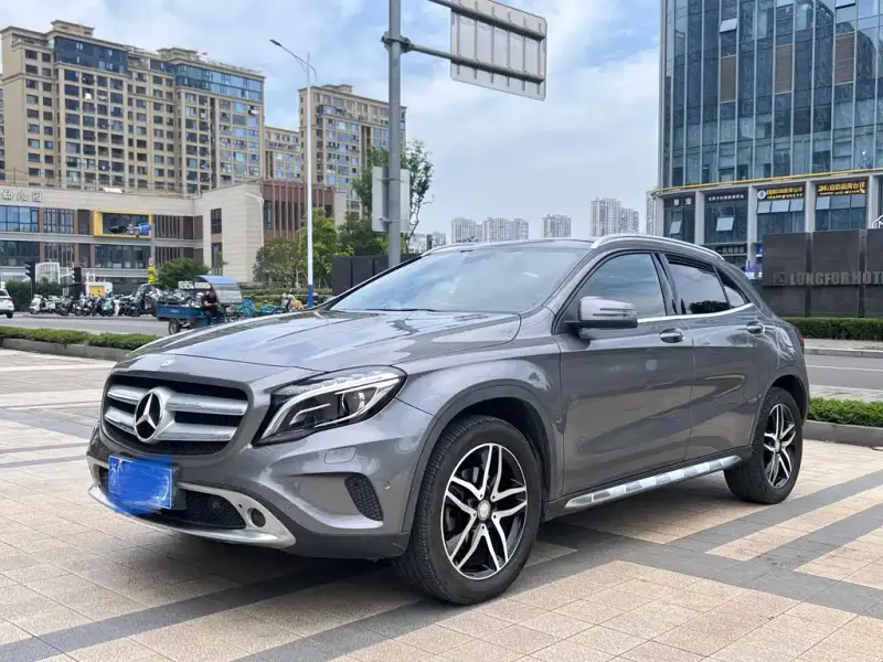 Mercedes-Benz GLA, 2015 — фото 1