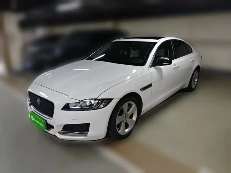 Jaguar XF, 2016