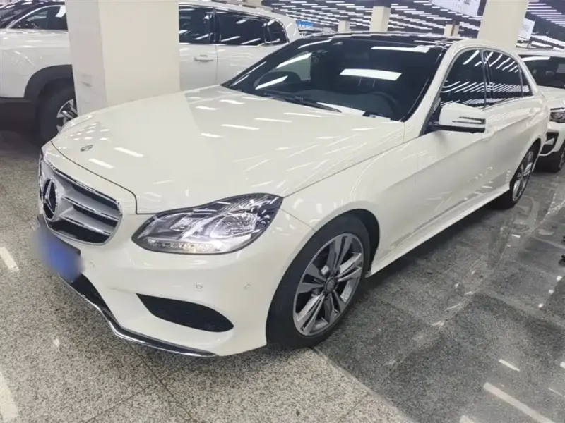 Mercedes-Benz E-Class, 2015 — фото 1