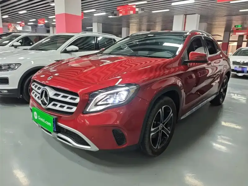 Mercedes-Benz GLA, 2018 — фото 1