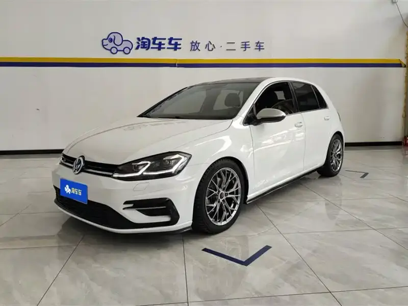 Volkswagen Golf, 2020