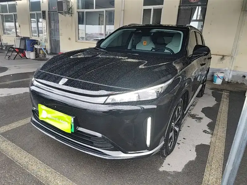 Roewe D5X DMH, 2025