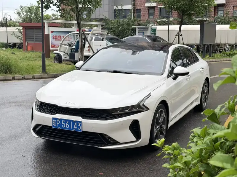 Kia K5, 2022