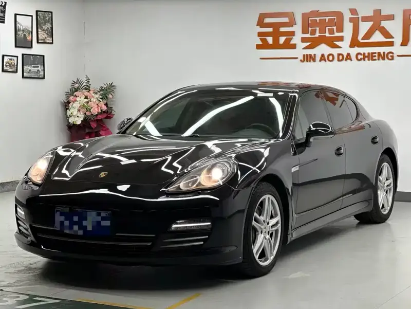 Porsche Panamera, 2013