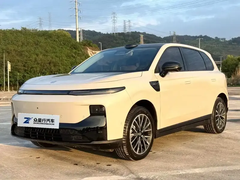 Leapmotor B10, 2025