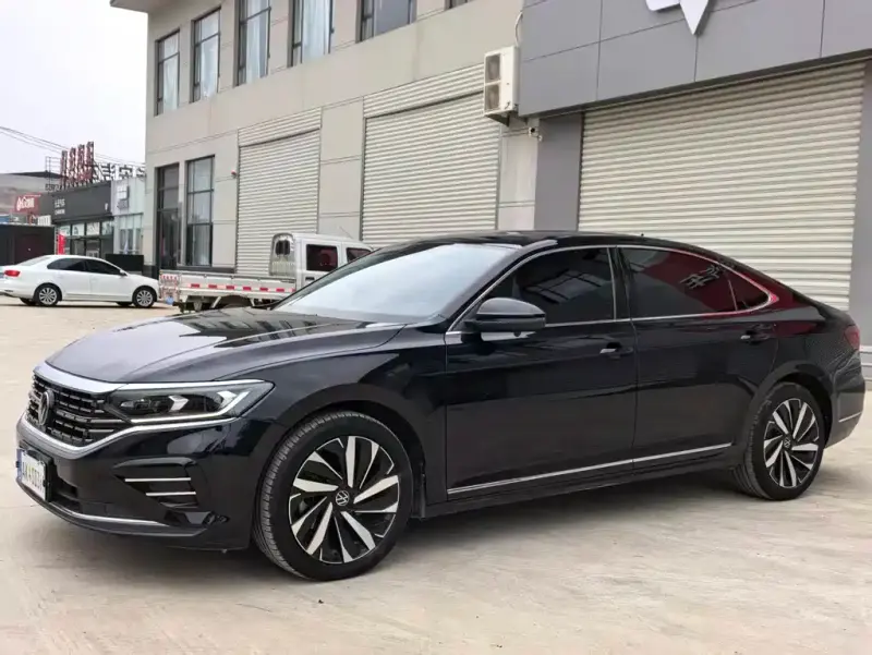 Volkswagen Passat, 2023