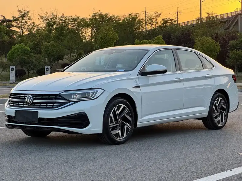 Volkswagen Sagitar, 2025