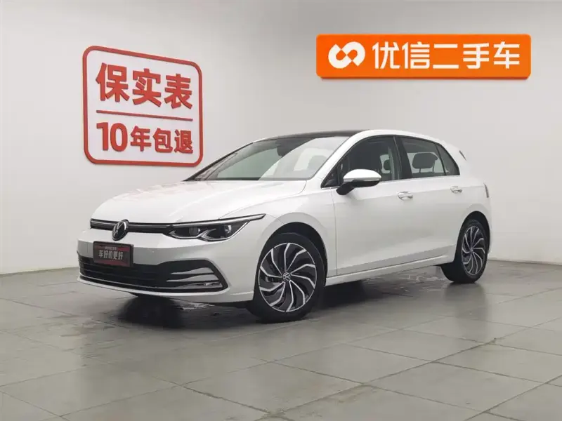 Volkswagen Golf, 2025